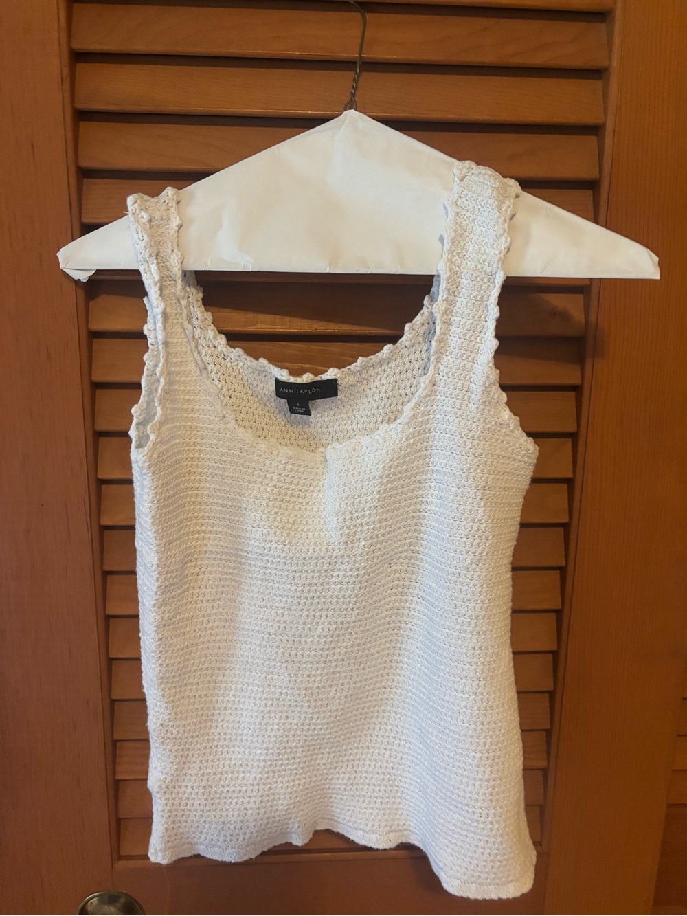 Ann Taylor Cream Crochet-Style Tank